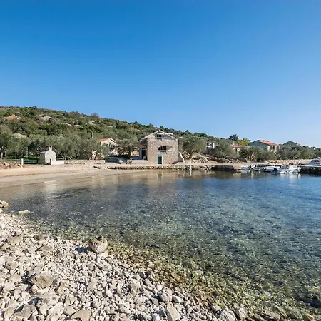 House Sandy Bay *